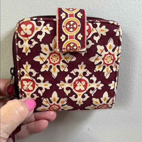 Vera Bradley Medallion Square Wallet - Picture 1 of 6